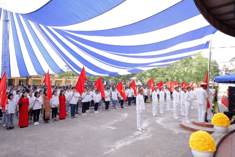 TRƯỜNG THPT TRƯNG VƯƠNG TƯNG BỪNG TRONG NGÀY KHAI GIẢNG NĂM HỌC MỚI 2019-2020