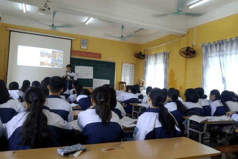 Thao giảng chào mừng Ngày Nhà giáo Việt Nam 20-11 và hướng tới 20 năm thành lập trường.