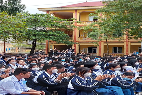 GIAO LƯU KỸ NĂNG SỐNG TRƯỜNG THPT TRƯNG VƯƠNG CHỦ ĐỀ “LÒNG BIẾT ƠN”