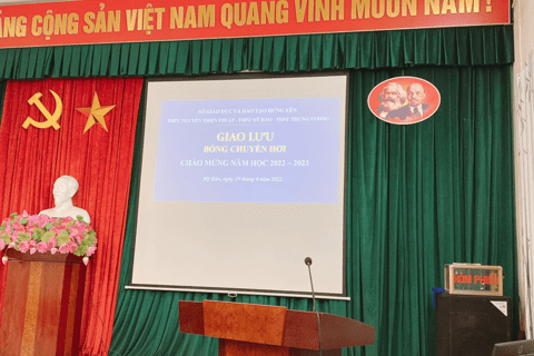 GIAO LƯU BÓNG CHUYỀN HƠI GIỮA THPT NGUYỄN THIỆN THUẬT, THPT MỸ HÀO, THPT TRƯNG VƯƠNG