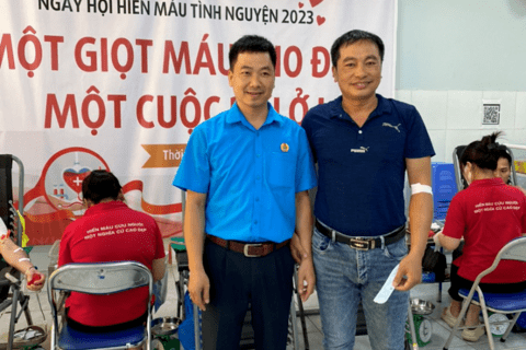 HỘI CHỮ THẬP ĐỎ TRƯỜNG THPT TRƯNG VƯƠNG THAM GIA HIẾN MÁU NHÂN ĐẠO