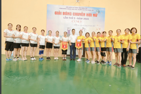TRƯỜNG THPT TRƯNG VƯƠNG THAM GIA GIẢI BÓNG CHUYỀN HƠI NỮ LẦN THỨ II CẤP CỤM