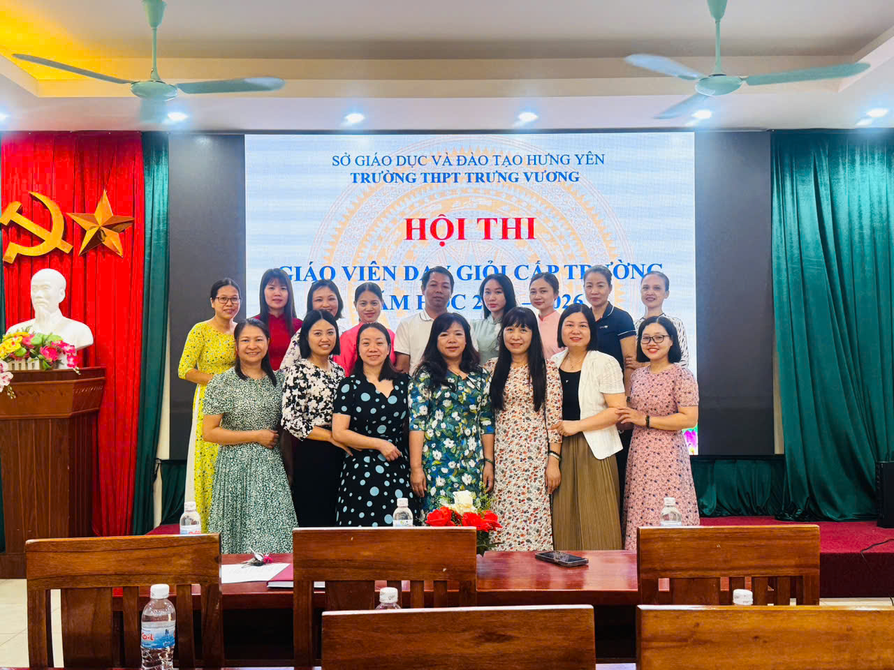 <a href='https://c3trungvuong.hungyen.edu.vn/tin-tuc/truong-thpt-trung-vuong-to-chuc-thanh-cong-hoi-thi-giao-vien-day-gioi-cap-truong-nam-hoc-2025-2026.html'>TRƯỜNG THPT TRƯNG VƯƠNG TỔ CHỨC THÀNH CÔNG HỘI THI GIÁO VIÊN DẠY GIỎI CẤP TRƯỜNG NĂM HỌC 2025-2026</a>