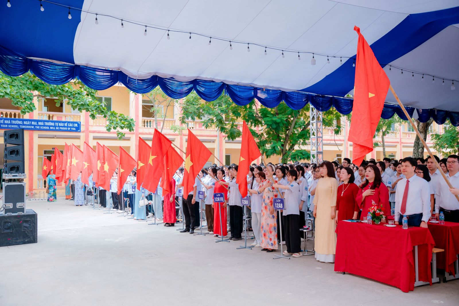 TƯNG BỪNG LỄ KHAI GIẢNG NĂM HỌC MỚI 2026–2027 TRƯỜNG THPT TRƯNG VƯƠNG SẴN SÀNG CHINH PHỤC NHỮNG MỤC TIÊU MỚI