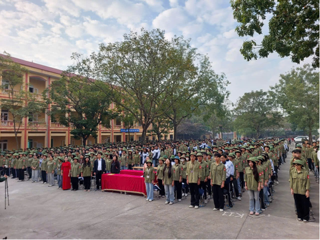 <a href='https://c3trungvuong.hungyen.edu.vn/tin-tuc/le-mit-tinh-ki-niem-81-nam-ngay-thanh-lap-quan-doi-nhan-dan-viet-nam-36-nam-ngay-hoi-quoc-phong-toan-dan-va-hoi-thao-giao-duc-quoc-phong-an-ninh-nam-hoc-2025-2026.html'>LỄ MIT TINH KỈ NIỆM 81 NĂM NGÀY THÀNH LẬP QUÂN ĐỘI NHÂN DÂN VIỆT NAM, 36 NĂM NGÀY HỘI QUỐC PHÒNG TOÀN DÂN VÀ HỘI THAO GIÁO DỤC QUỐC PHÒNG – AN NINH  NĂM HỌC 2025 - 2026</a>