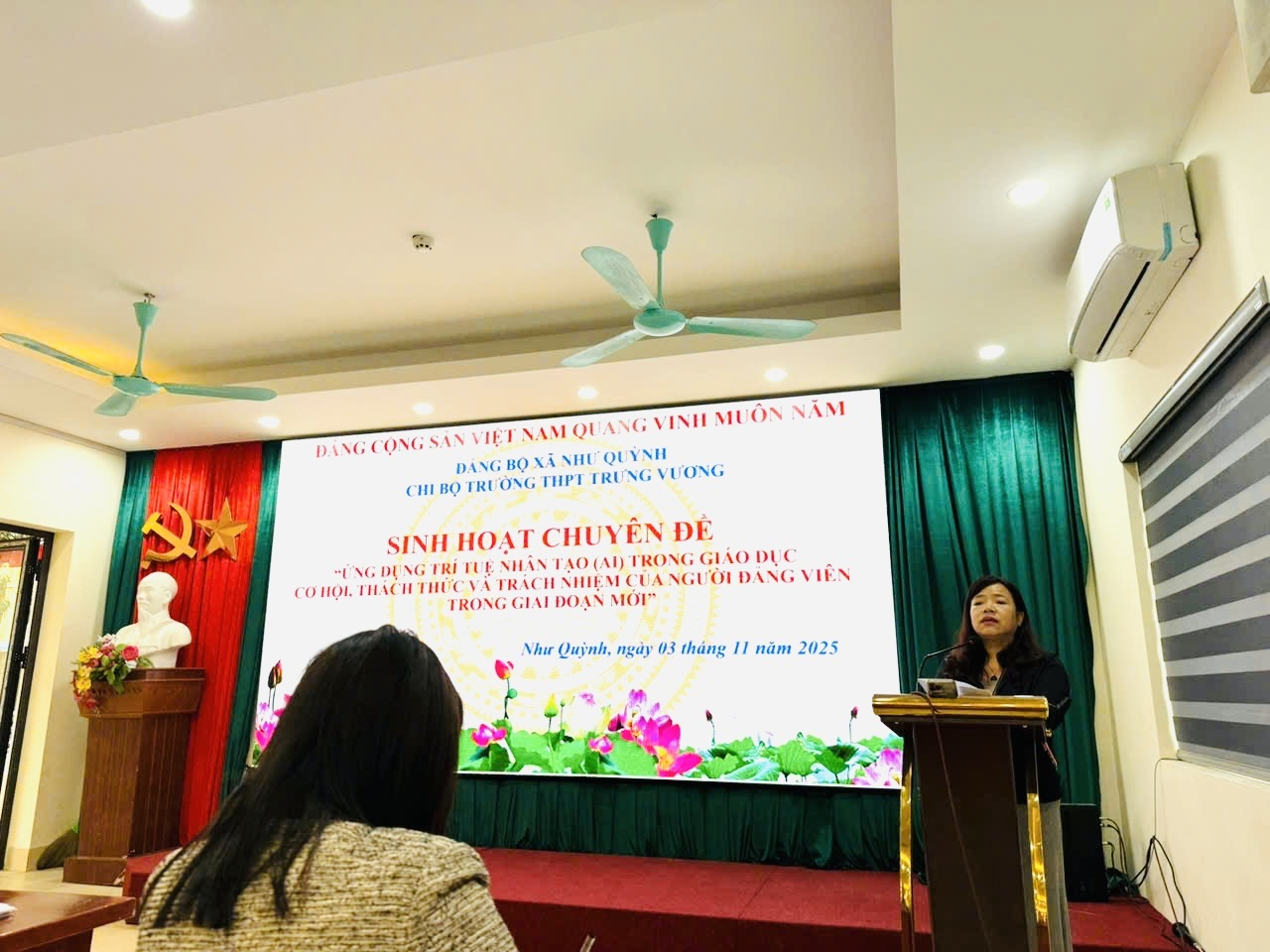 <a href='https://c3trungvuong.hungyen.edu.vn/tin-tuc/chi-bo-truong-thpt-trung-vuong-to-chuc-sinh-hoat-chuyen-de-ung-dung-tri-tue-nhan-tao-ai-trong-giao-duc-co-hoi-thach-thuc-va-trach-nhiem-cua-nguoi-dang-vien-trong-giai-doan-moi.html'>CHI BỘ TRƯỜNG THPT TRƯNG VƯƠNG  TỔ CHỨC SINH HOẠT CHUYÊN ĐỀ “ỨNG DỤNG TRÍ TUỆ NHÂN TẠO (AI) TRONG GIÁO DỤC – CƠ HỘI, THÁCH THỨC VÀ TRÁCH NHIỆM CỦA NGƯỜI ĐẢNG VIÊN TRONG GIAI ĐOẠN MỚI”</a>